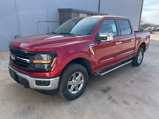 2025 Ford F-150 XLT photo 3