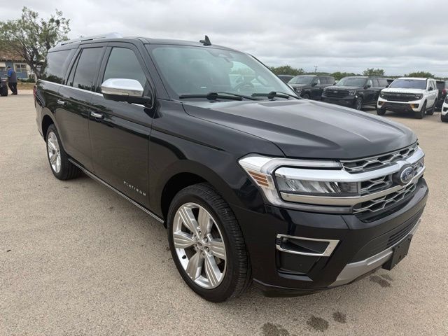 2023 Ford Expedition Platinum MAX's photo
