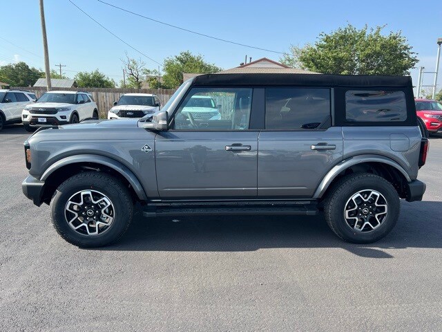 2024 Ford Bronco Outer Banks photo 4