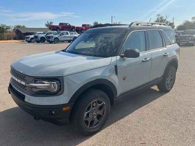 2024 Ford Bronco Sport Badlands photo 3