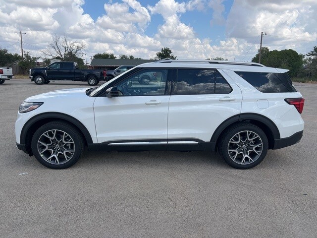 2025 Ford Explorer Platinum photo 4