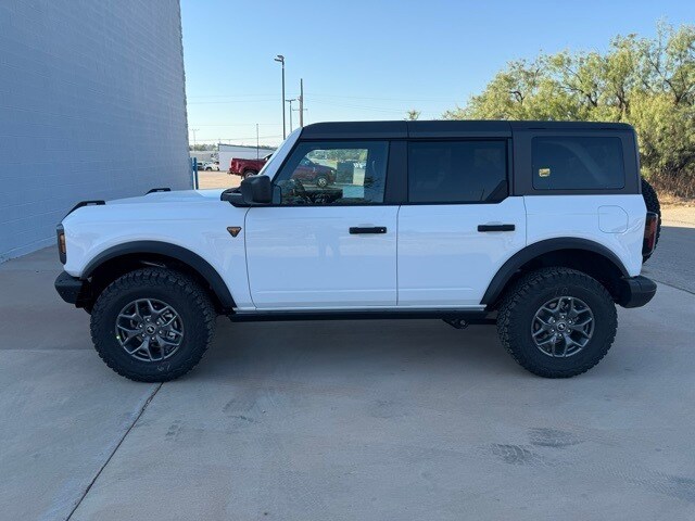 2025 Ford Bronco Badlands photo 4