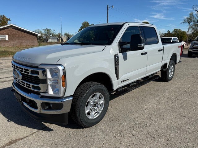 2026 Ford F-250 XLT photo 3