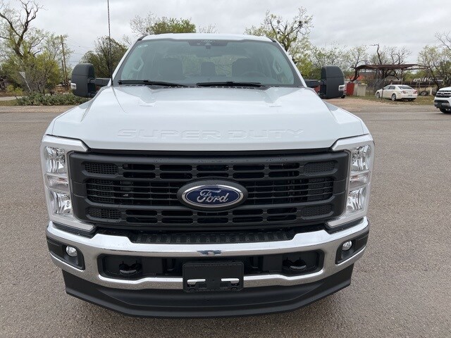 2025 Ford F-250 XL photo 2