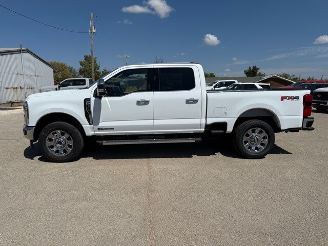 2026 Ford F-250 Lariat photo 4