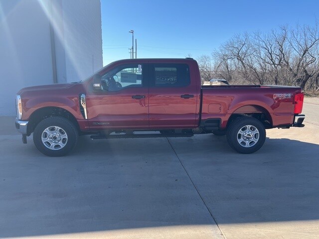 2025 Ford F-250 XLT photo 4
