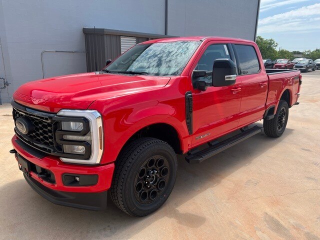 2025 Ford F-250 Lariat photo 3