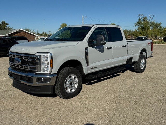 2026 Ford F-350 XLT photo 3