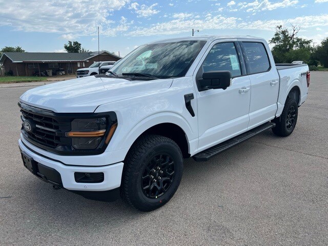 2025 Ford F-150 XLT photo 3