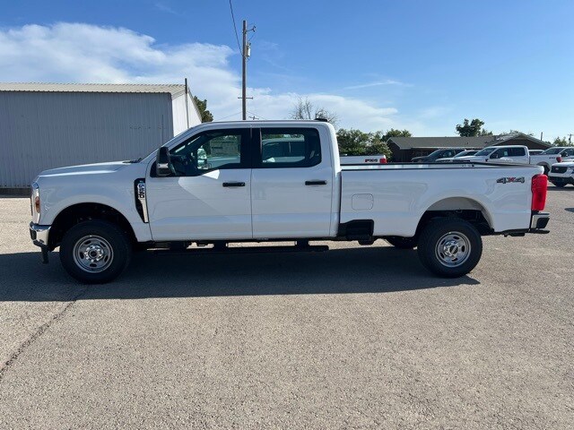 2025 Ford F-250 XL photo 4