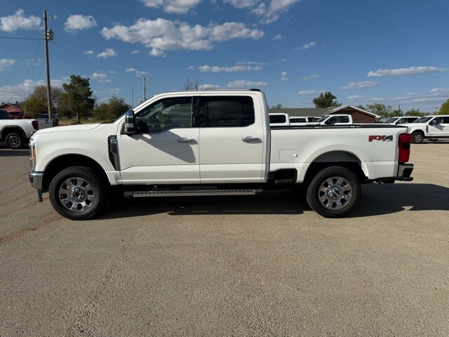 2026 Ford F-250 Lariat photo 4