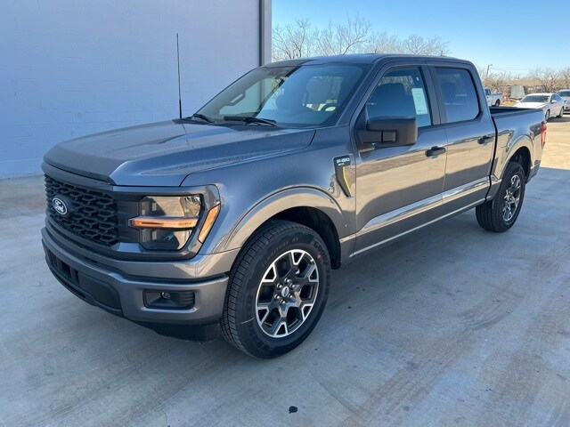 2025 Ford F-150 STX photo 3