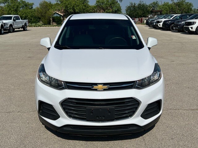 2019 Chevrolet Trax LS photo 2