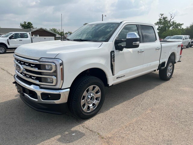 2025 Ford F-250 Lariat photo 3