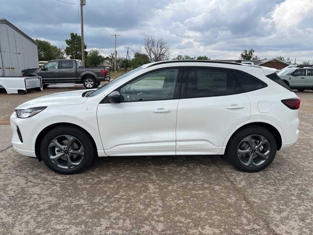 2024 Ford Escape ST-Line photo 4
