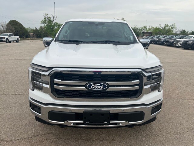 2025 Ford F-150 Lariat photo 2