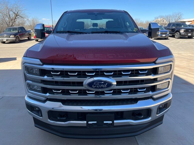 2025 Ford F-350 Lariat photo 2