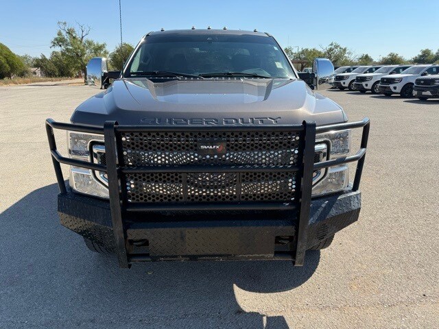 2022 Ford F-350 photo 2