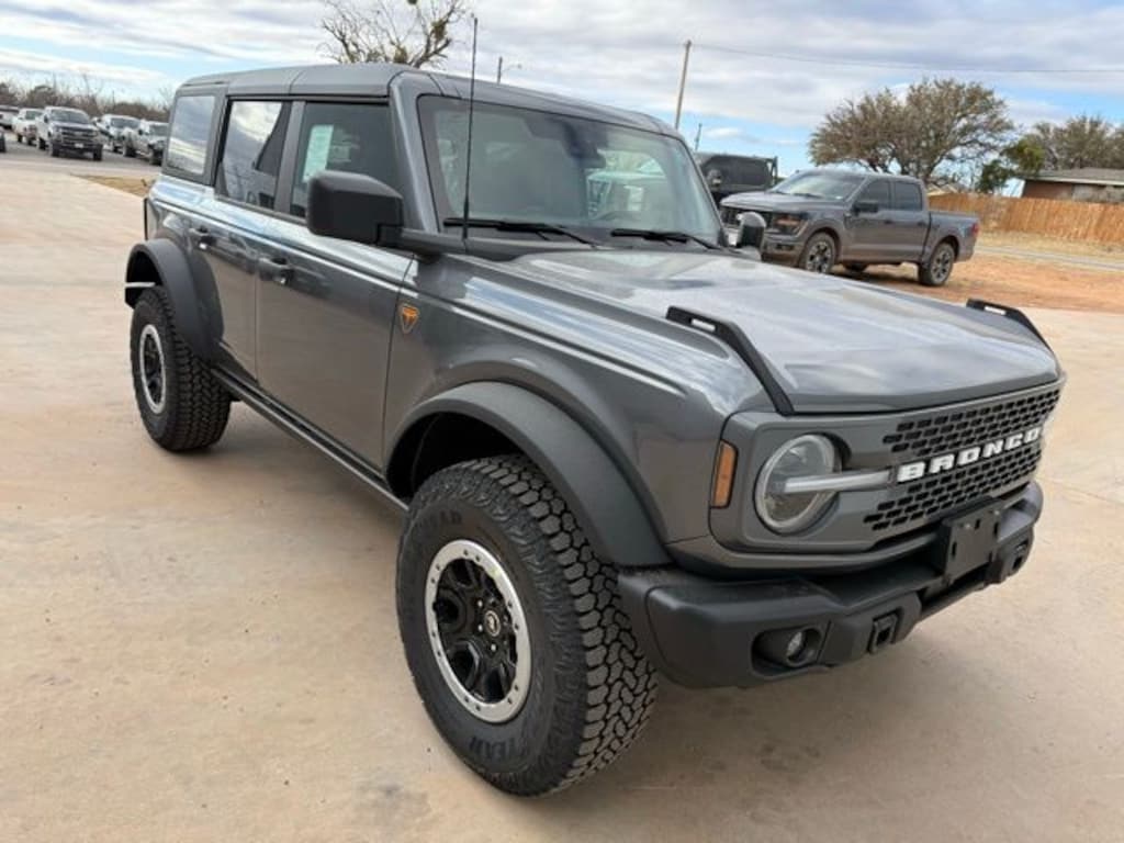 New 2025 Ford Bronco Badlands SUV
