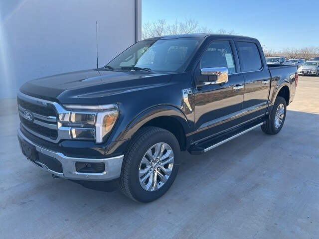 2025 Ford F-150 Lariat photo 3