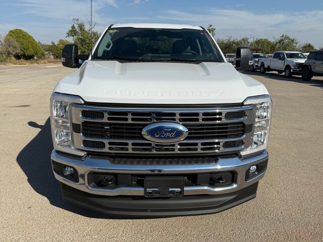 2026 Ford F-250 XLT photo 2