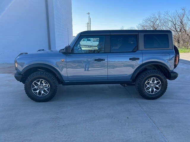 2024 Ford Bronco Badlands photo 4