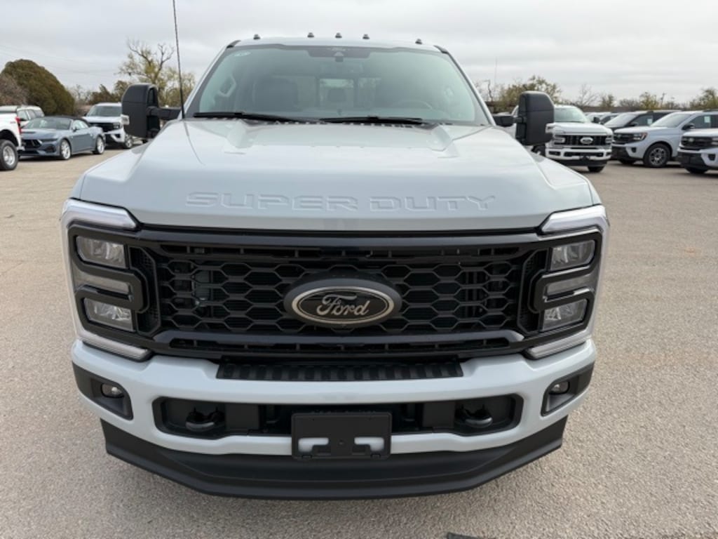 New 2026 Ford F-350 Lariat Truck