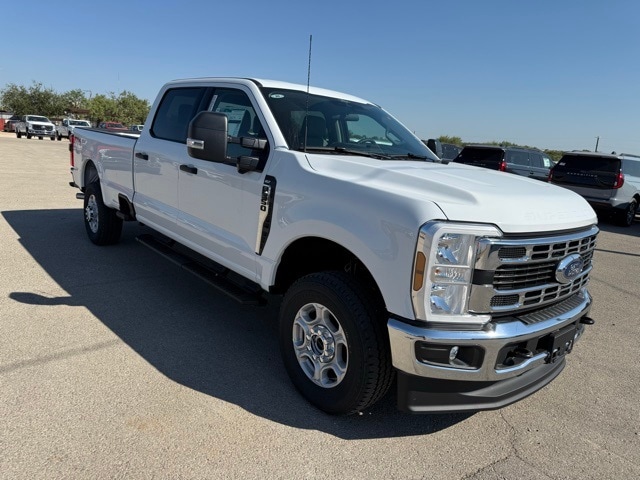 2026 Ford F-350 Super Duty XLT's photo