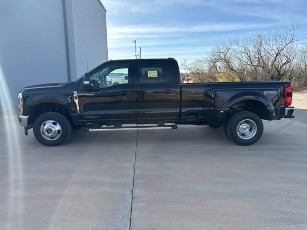 New 2026 Ford F-350 Lariat Truck