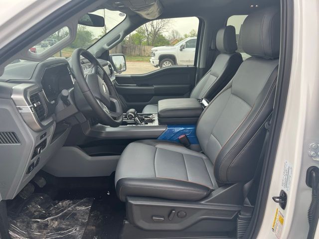 2025 Ford F-150 Lariat - Photo 13
