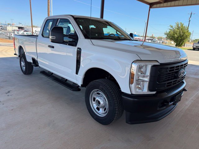 2027 Ford F-350 XL Truck