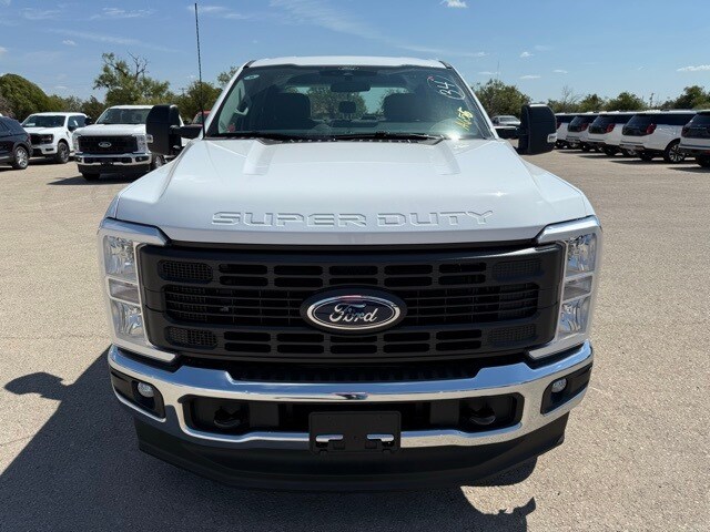 2026 Ford F-350 XL photo 2