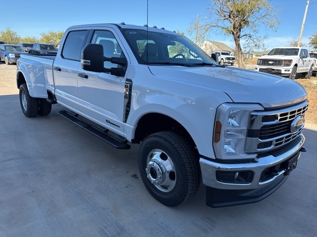 2026 Ford F-350 Super Duty XLT's photo