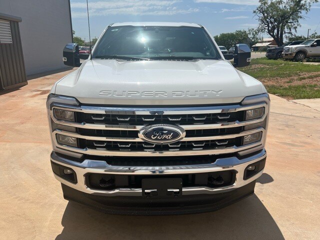 2025 Ford F-250 Lariat photo 2