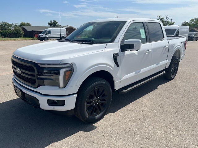 2025 Ford F-150 Lariat photo 3