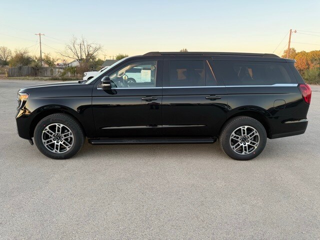 2025 Ford Expedition MAX photo 4