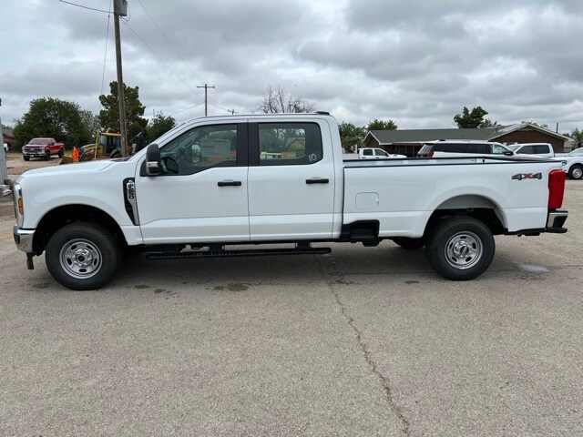 2025 Ford F-250 XL photo 4