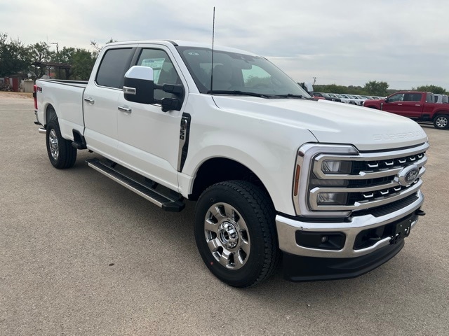 2026 Ford F-350 Super Duty Lariat's photo
