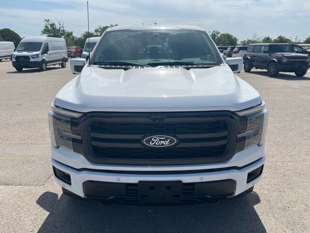 2025 Ford F-150 Lariat photo 2