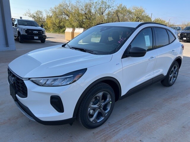 2025 Ford Escape ST-Line photo 3
