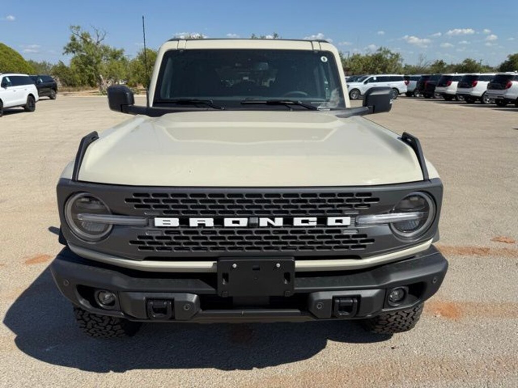 New 2025 Ford Bronco Badlands SUV