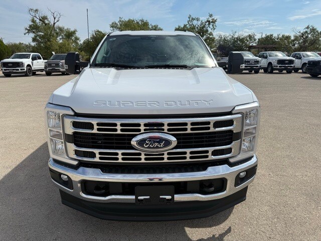 2026 Ford F-250 XLT photo 2