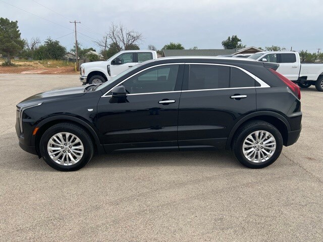 2024 Cadillac XT4 Luxury photo 4