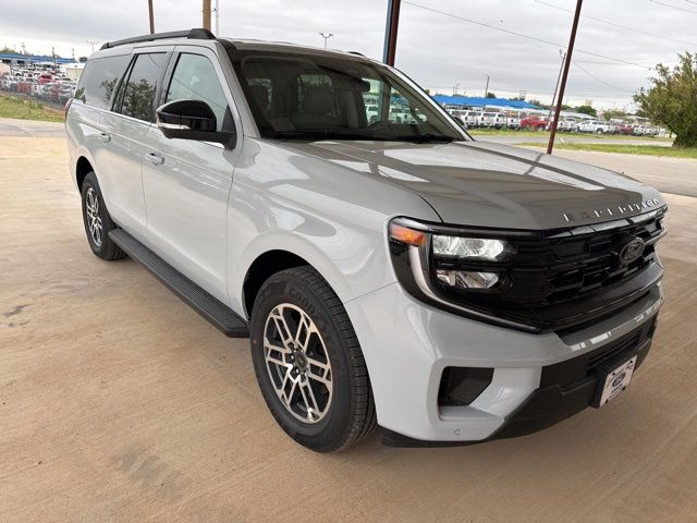2026 Ford Expedition Active MAX's photo