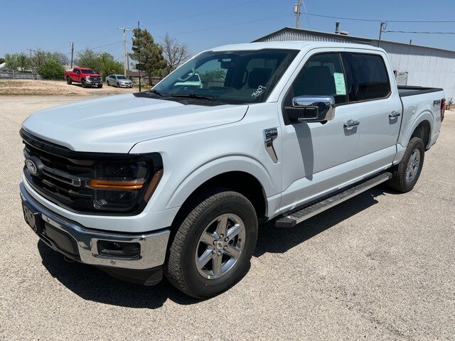 2025 Ford F-150 XLT photo 3