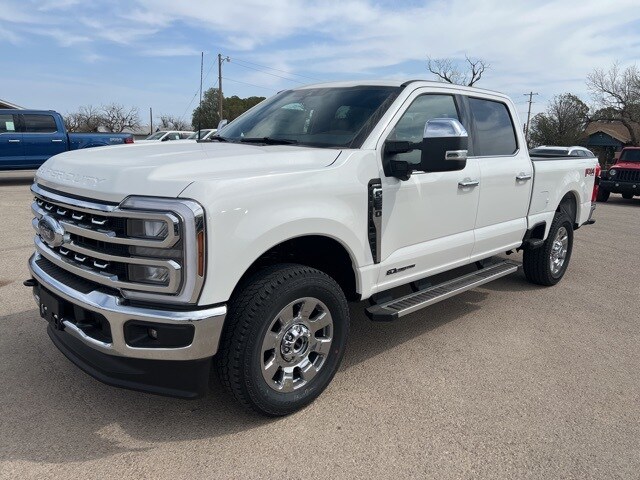 2025 Ford F-250 Lariat photo 3