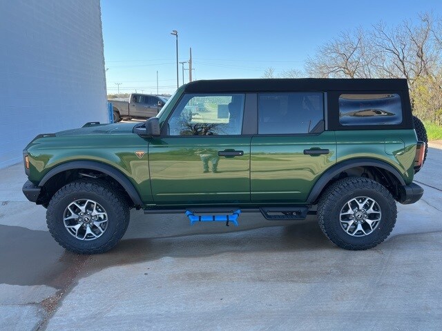 2024 Ford Bronco Badlands photo 4