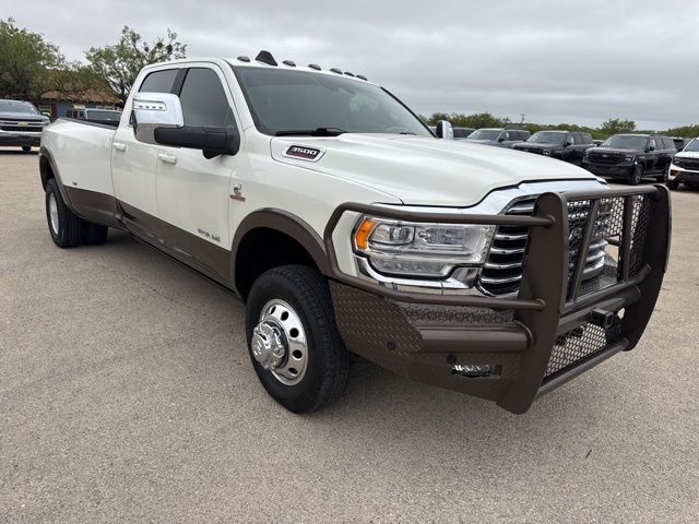 2023 RAM 3500's photo