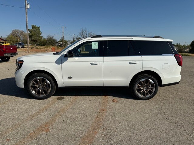 2025 Ford Expedition King Ranch photo 3