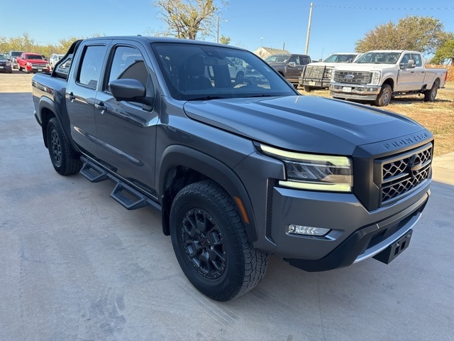 2022 Nissan Frontier PRO-4X's photo